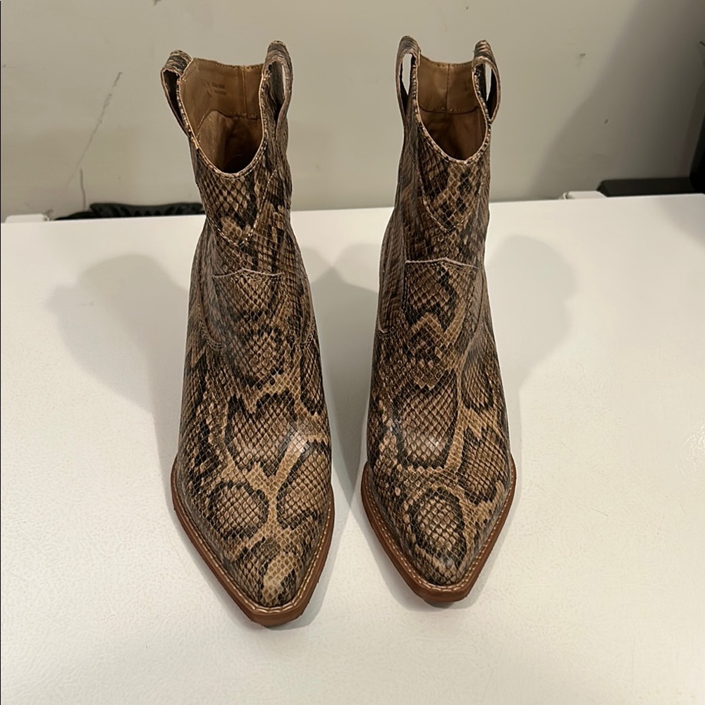 Zodiac Women's Brown Snakeskin Ankle Boots